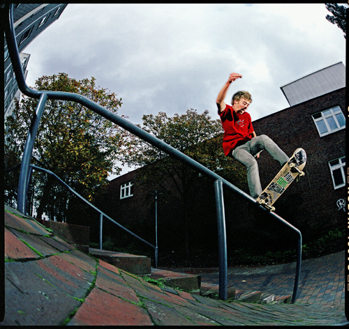 2485_foto_skateboarding_by_eric_mirbach.jpg