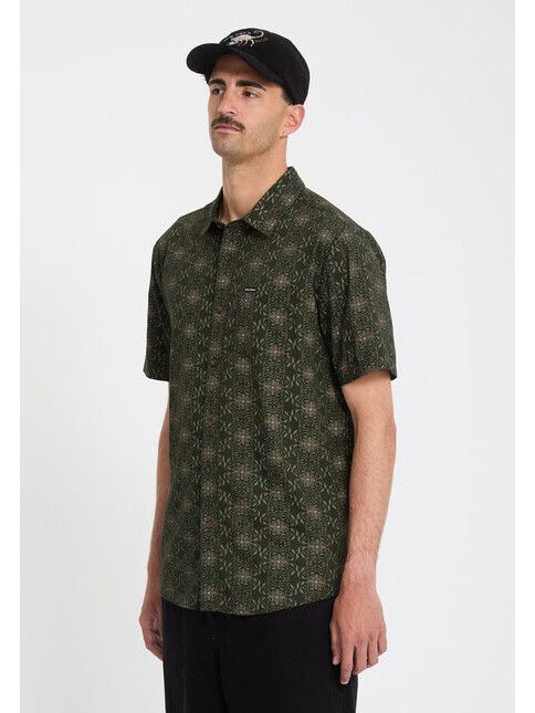 Volcom Hemd Scaler Stone Woven in Squadron Green