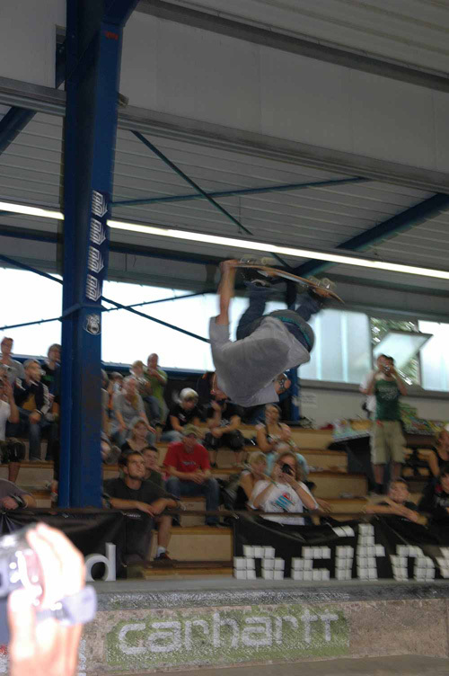 Perter Bor_Frontflip Nosegrab Perter Bor_Frontflip Nosegrab
