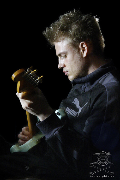 gitarre.jpg gitarre.jpg