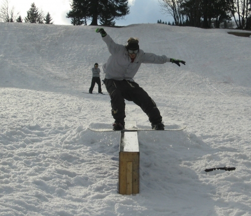 floboxboardslidenosepressstylee.jpg