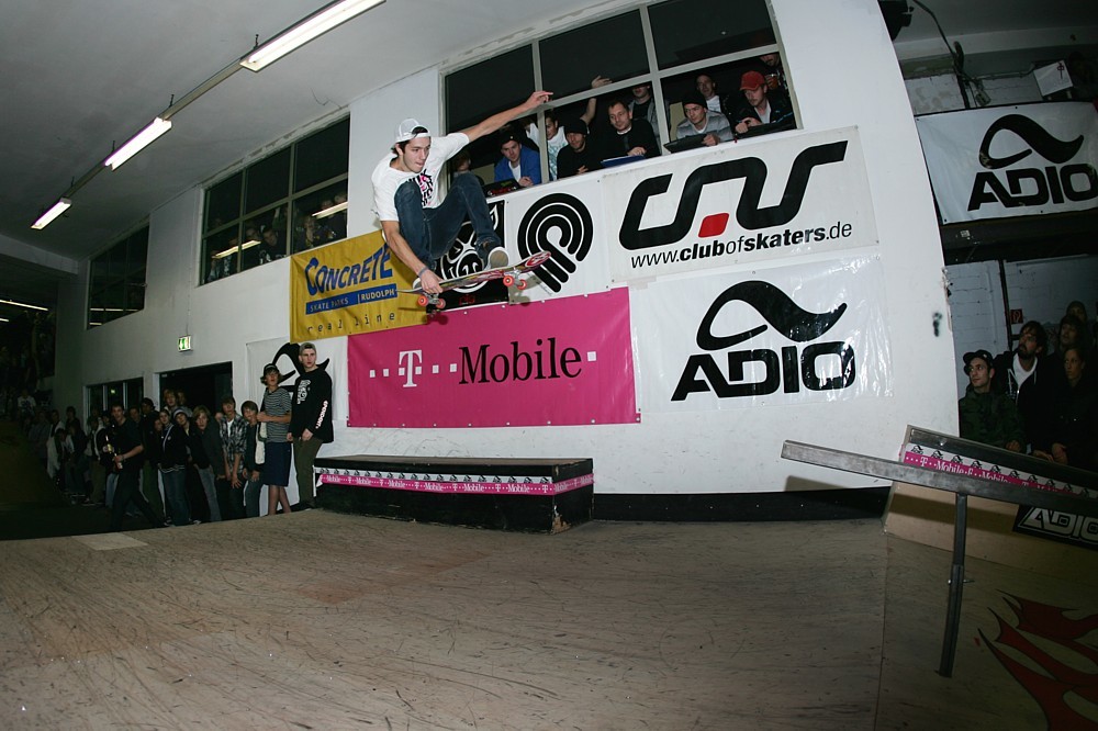 Christian_Krause_Ollie_FS_Grab_Big_Transfer_LQ.jpg