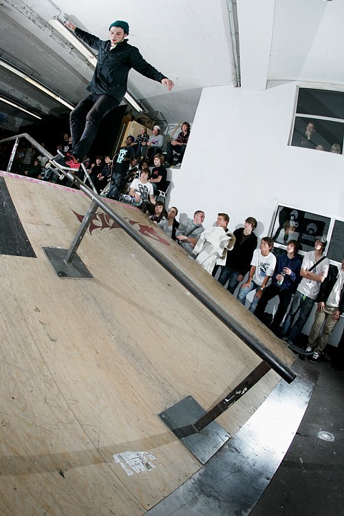 Vladik_Scholz_FS_Feeble_LQ.jpg