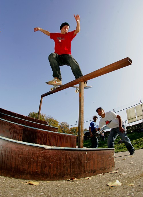 Sebi_Hartung_Feeble_Rail