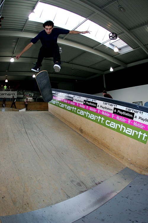 Henrique_Concalves_360_Flip_LQ
