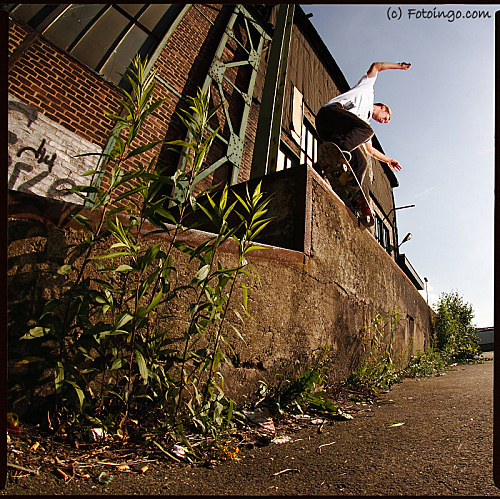 niklas_speer_von_cappeln_bs_nosegrind_drop.jpg niklas_speer_von_cappeln_bs_nosegrind_drop.jpg