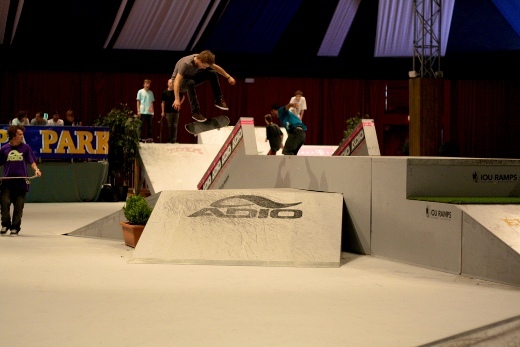 bs_flip.jpg bs_flip.jpg
