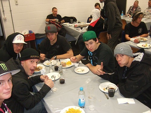 dinner_time_lq.jpg