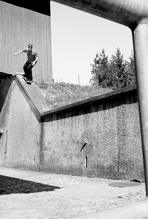 Julius_Lehmann_Drop_LQ Julius_Lehmann_Drop_LQ
