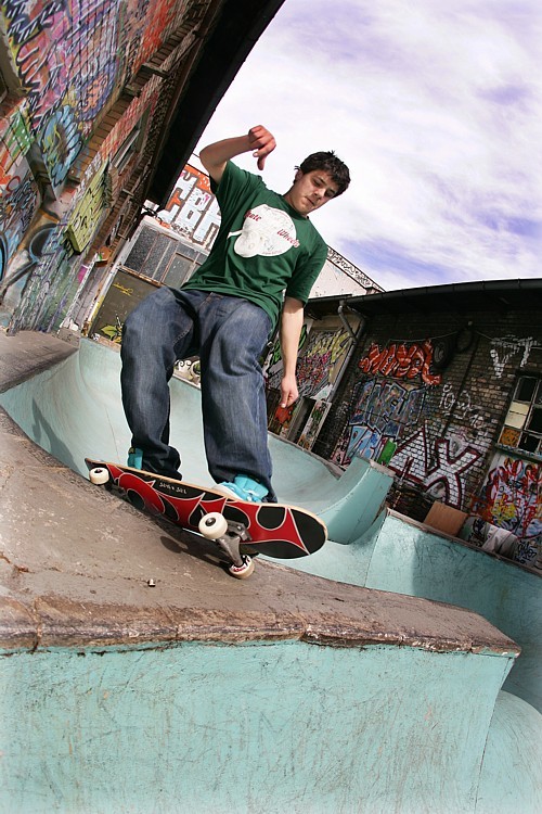 farid_ulrich_fs_feeble_corner_lq.jpg