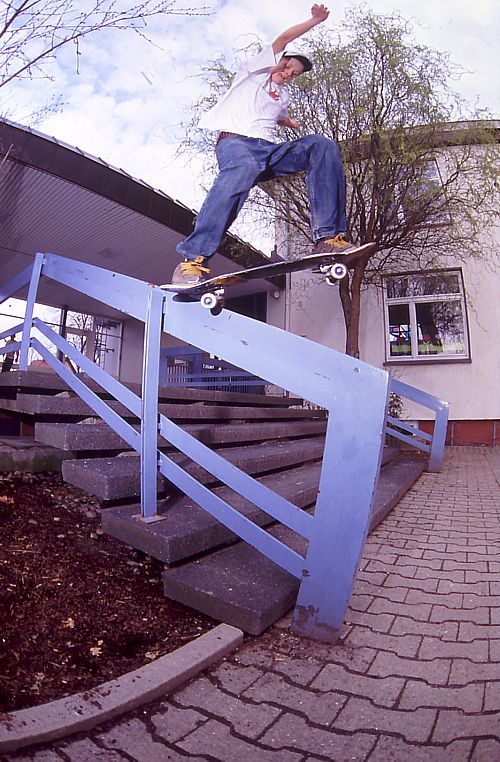 Thomas_FS_180_Fakie_Nosegrind Thomas_FS_180_Fakie_Nosegrind