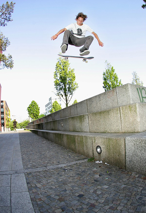 Daniel_Spiegel_Switch_Kickflip_3er_LQ.jpg