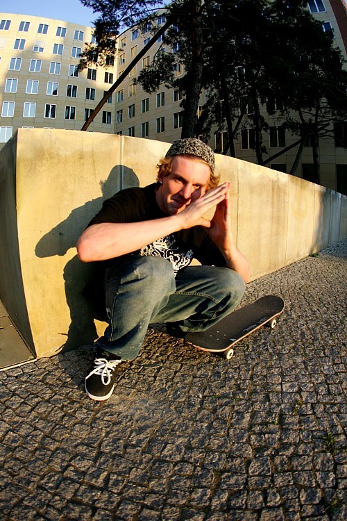 yannick_poser_LQ.jpg yannick_poser_LQ.jpg