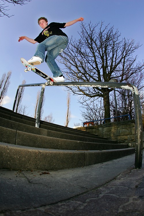 Yannick_Schall_Backside Tailslide_ 02_LQ.jpg