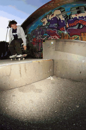 backtail2.gif