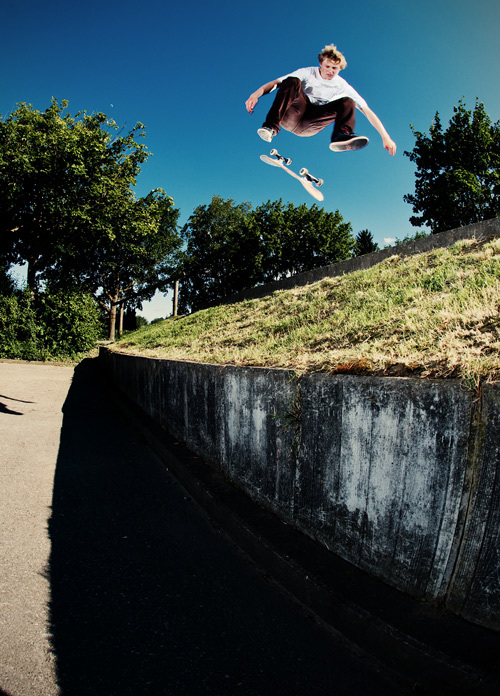 bob_ummenhofer-hardflip_to_boardbrecher.jpg