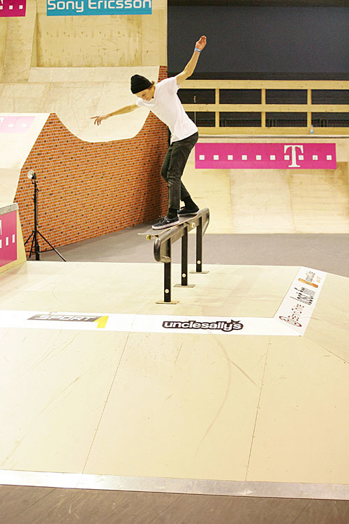 axel_cruysberghs_bs_smith_grind_lq.jpg axel_cruysberghs_bs_smith_grind_lq.jpg