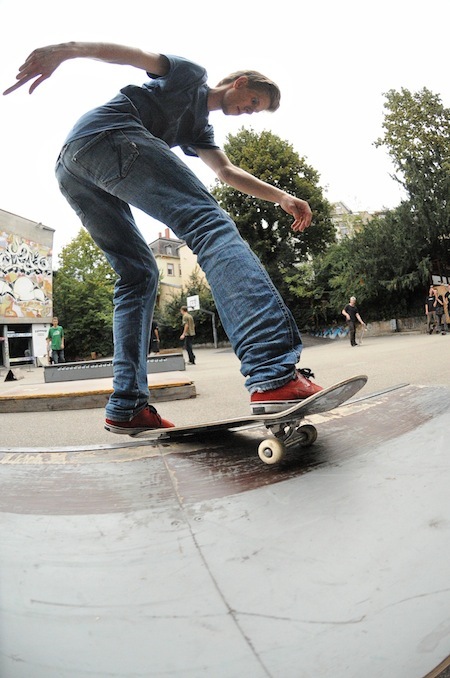 phil_fakieboardfakie.jpg phil_fakieboardfakie.jpg