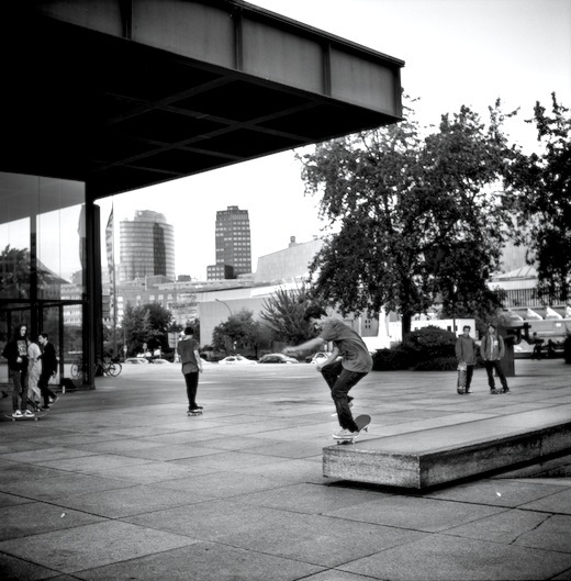 fs_shove_bs_nosegr.jpg