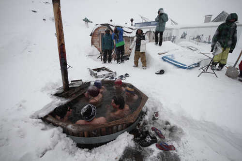 Jaccuzi_500.jpg Jaccuzi_500.jpg