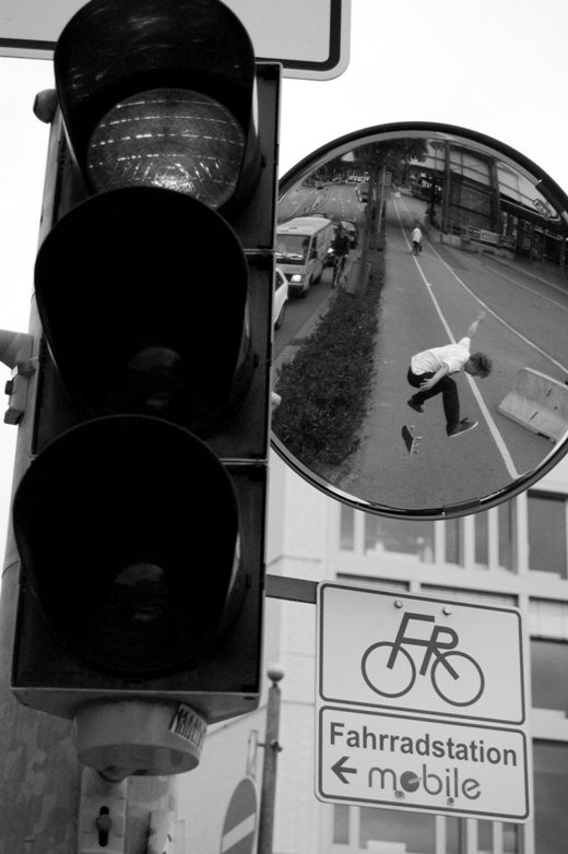 heelflip_spiegel.jpg heelflip_spiegel.jpg