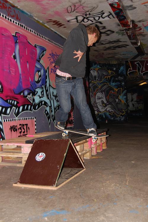 bo_wallie_bslip.jpg bo_wallie_bslip.jpg