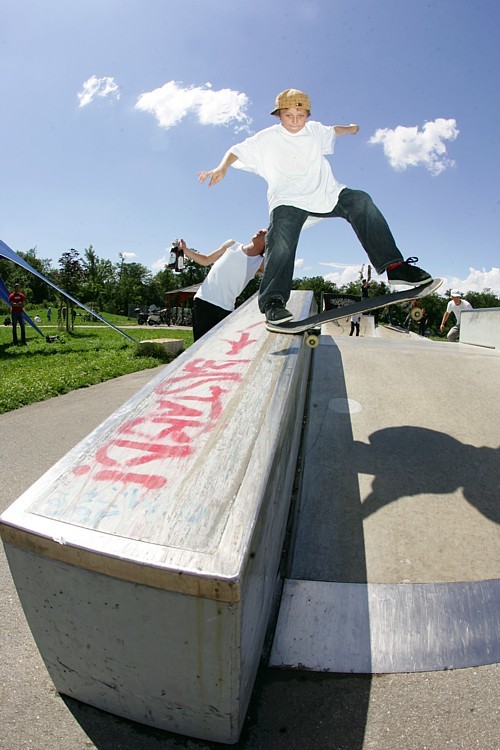 Kamil_noseslide