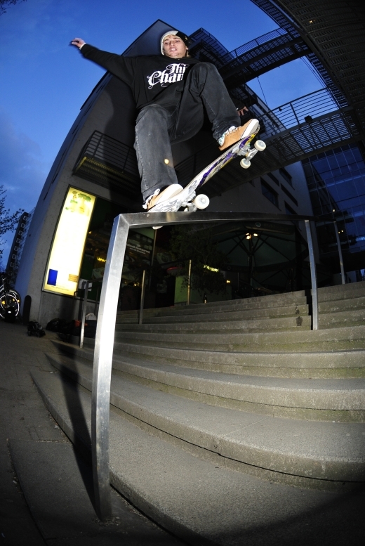 blake_nosegrind_1.jpg blake_nosegrind_1.jpg