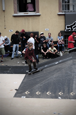 marius-syvanen---bs-tailslide-web.gif marius-syvanen---bs-tailslide-web.gif