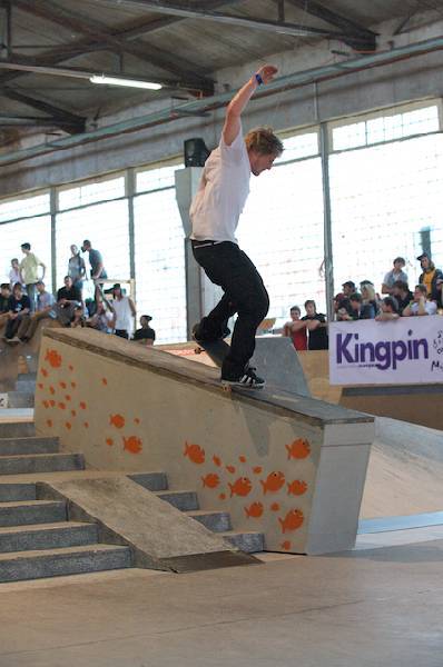 _dsc5131-dennis-busenitz-fs-nosegrind-photo-by-christoph-maderer.jpg