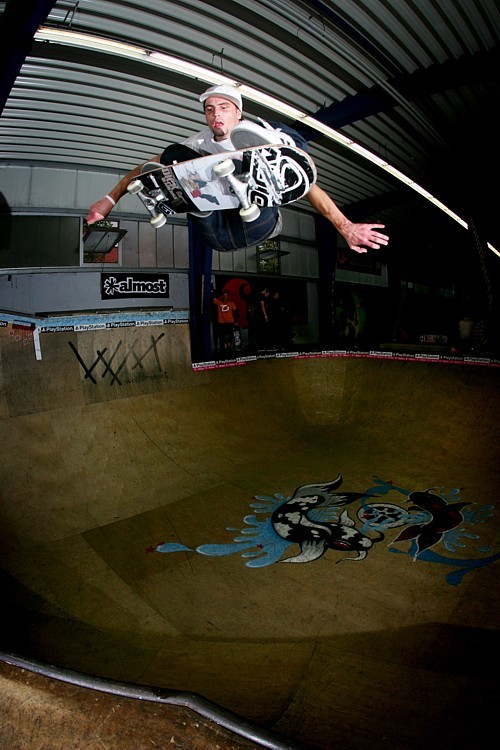 benni_dittrich_alley_oop_fs_ollie_lq.jpg benni_dittrich_alley_oop_fs_ollie_lq.jpg