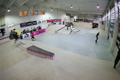 Overview_Halle_LQ.jpg Overview_Halle_LQ.jpg