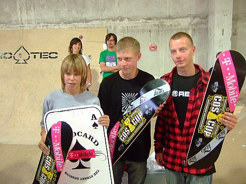 Winner_AMs_LQ.jpg Winner_AMs_LQ.jpg