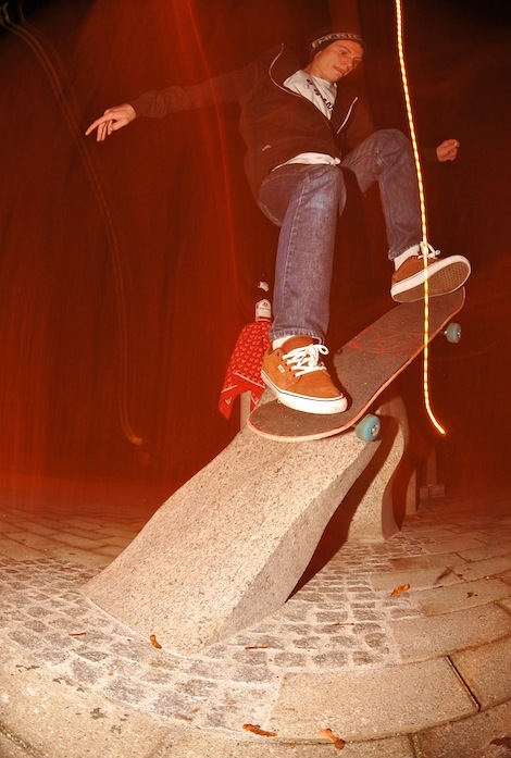 gold_sw_wallie.jpg gold_sw_wallie.jpg