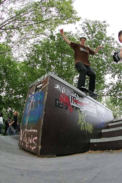 Thomas_Langenhuizen_BS_Nosegrind Thomas_Langenhuizen_BS_Nosegrind