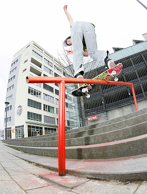 paul_weisser_bs_lipslide_vaubanrail_lq paul_weisser_bs_lipslide_vaubanrail_lq