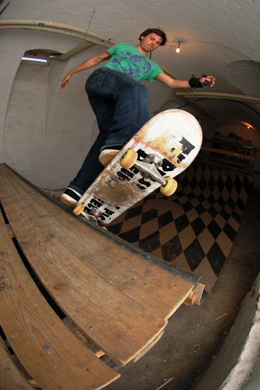 luki_5-0_fakie.jpg luki_5-0_fakie.jpg