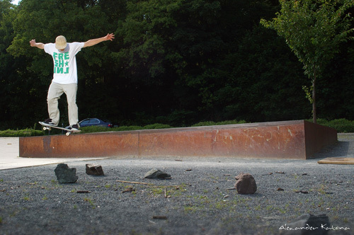 andi-fs_nosegrind_ganz-herten_kopie.jpg andi-fs_nosegrind_ganz-herten_kopie.jpg