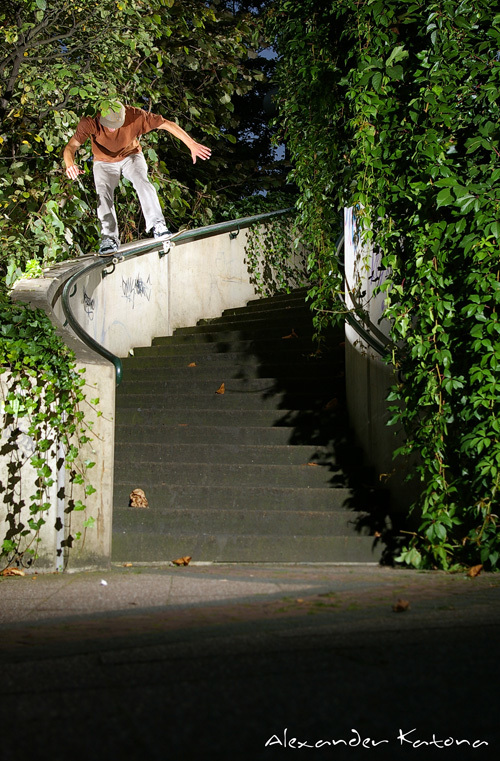 andi-sw_noseslide_kopie.jpg andi-sw_noseslide_kopie.jpg