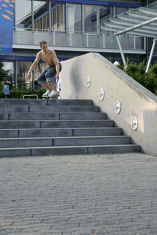 180_Fakie_Nosegrind_revert.gif 180_Fakie_Nosegrind_revert.gif