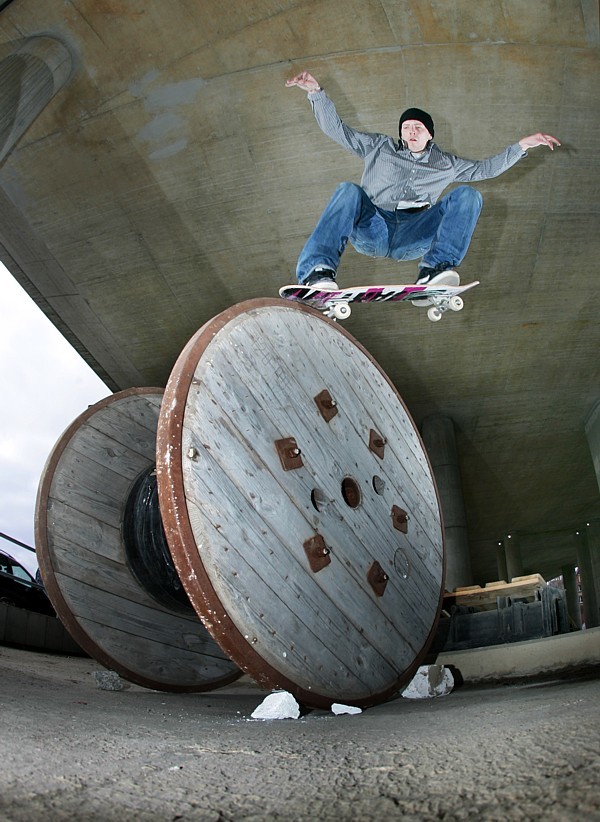 Roland_Hirsch_Crooks_Kabelrolle_LQ.jpg