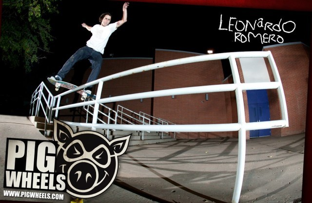 leo_pig_wheels.jpg leo_pig_wheels.jpg