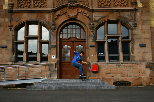 8SaschNoseslide_resize.jpg