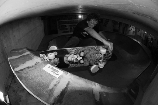 fs_crail_bail.jpg fs_crail_bail.jpg