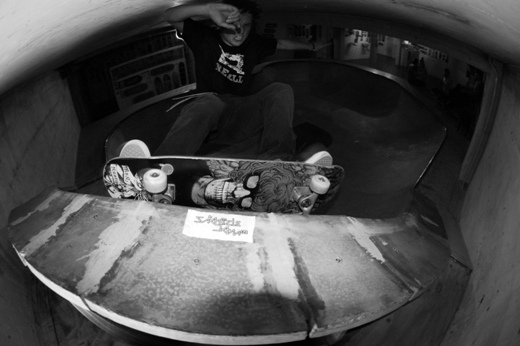 fs_grind.jpg fs_grind.jpg
