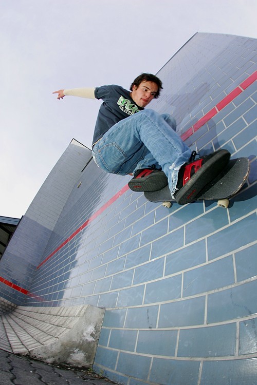 Paul_Weisser_AlleyOop_Wallride_to_fakie_LQ Paul_Weisser_AlleyOop_Wallride_to_fakie_LQ