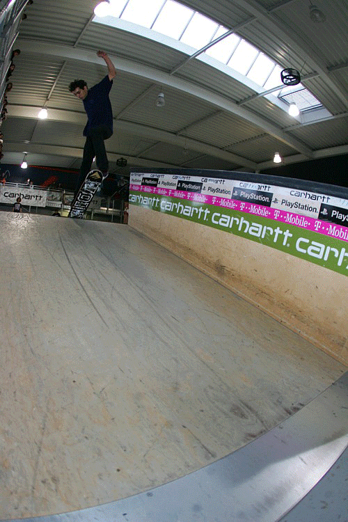 Henrique_Concalves_Flip_Back_Tail Henrique_Concalves_Flip_Back_Tail