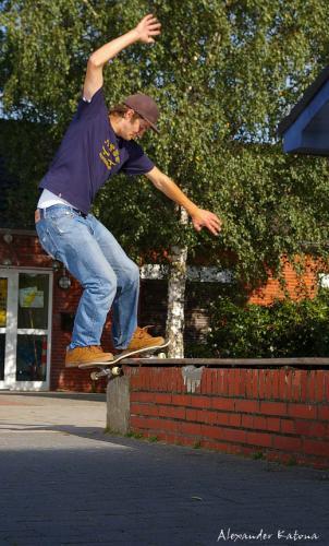 julian-front_board julian-front_board