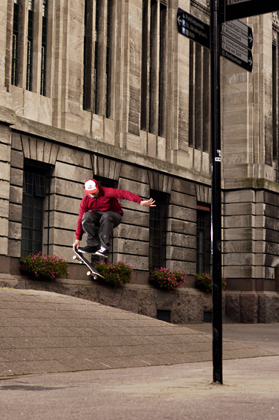 paul_jakubowski_-_pop_shove_it_tailgrab