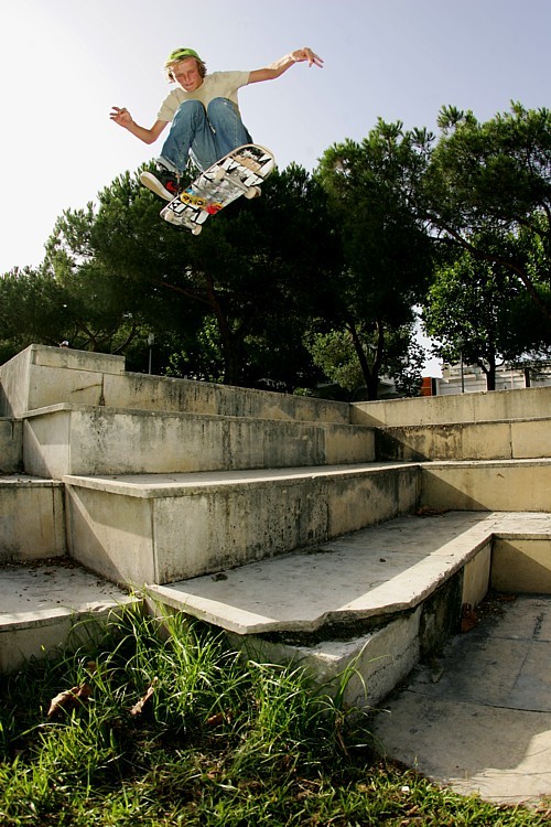 Paul_Austin_FS_Shove_it_BD_LQ
